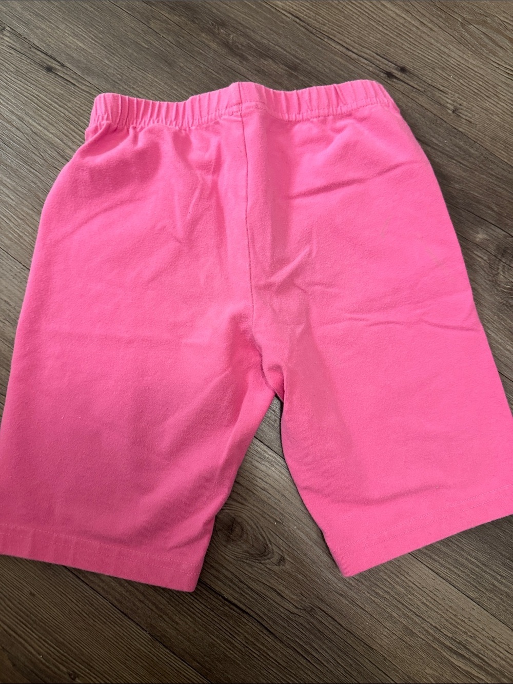 Hanna Andersson Bright Pink Elastic-Waist Knit Shorts. 8. - Picture 4 of 4
